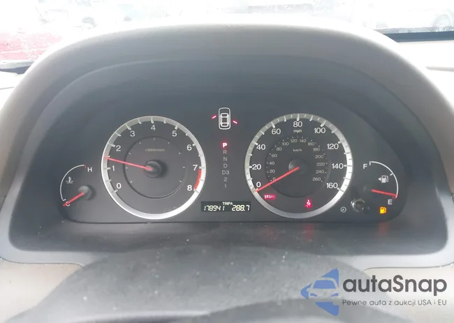 1HGCP26768A138688: 44620024