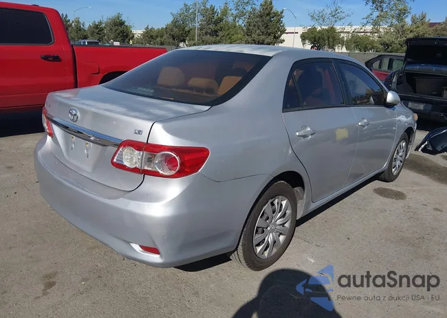 2T1BU4EEXCC776204: 44621616