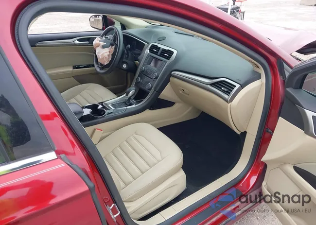 3FA6P0H77ER255121: 44621763