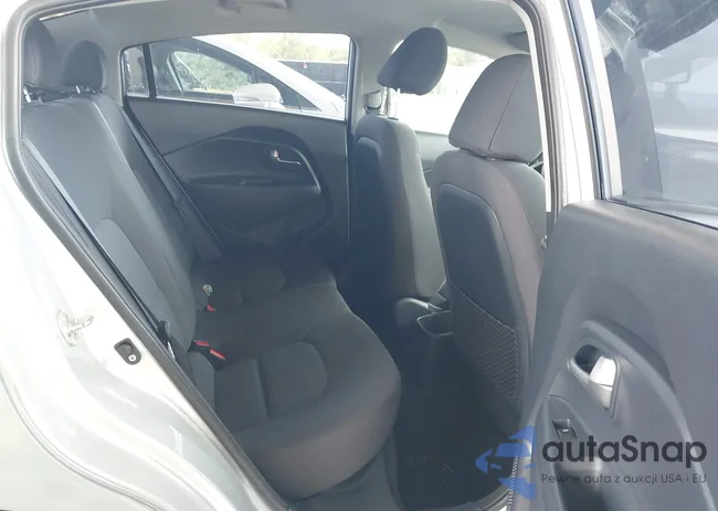 KNADM4A36E6327574: 44621081