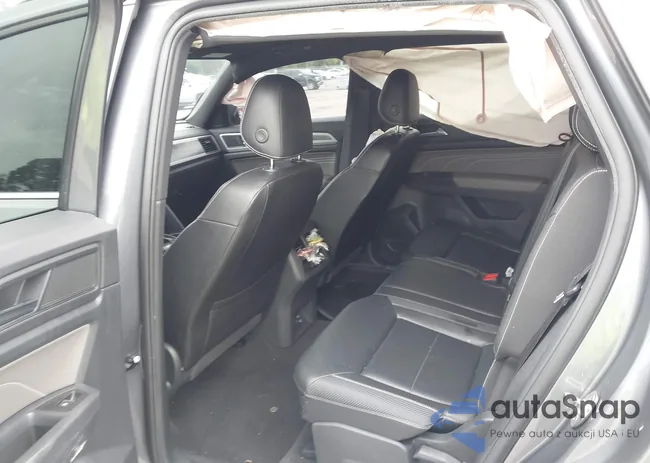 1V2DC2CA5MC216714: 44621136