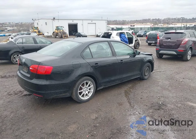 3VW2K7AJ5BM009728: 44621414