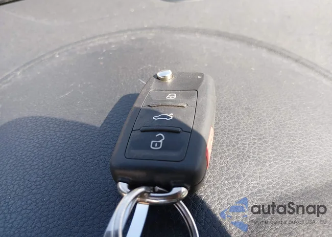 WVGAV3AX6EW013418: 44622783