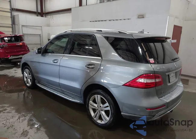 4JGDA2EB3CA033749: 44622934