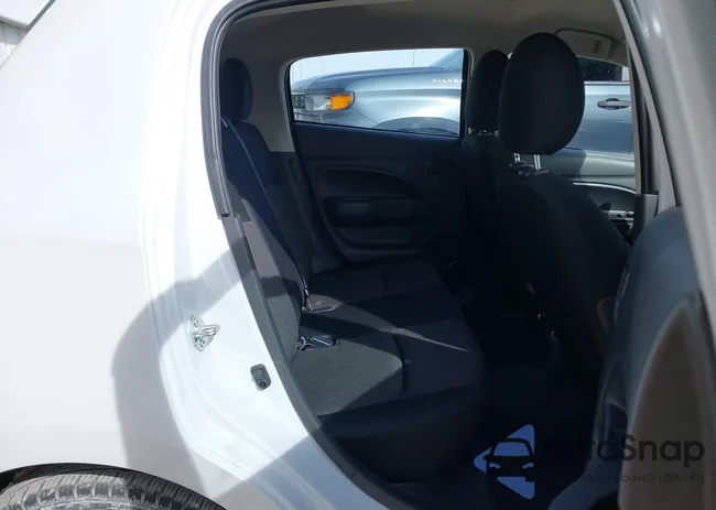 ML32AUHJ3RH019606: 44622164