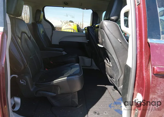 2C4RC1GG2HR837079: 44623588