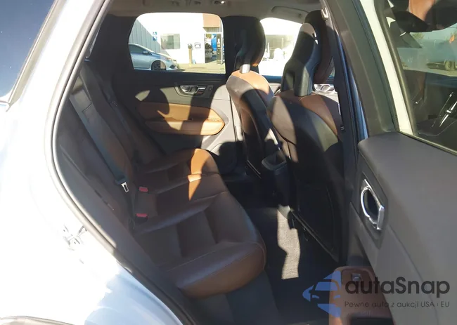 LYVA22RK2JB096703: 44623648