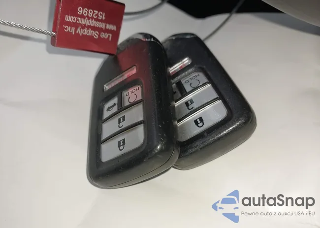 1HGCR3F91HA007072: 44623838