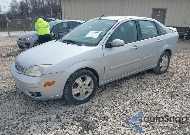 1FAFP38Z16W238221: 44623911