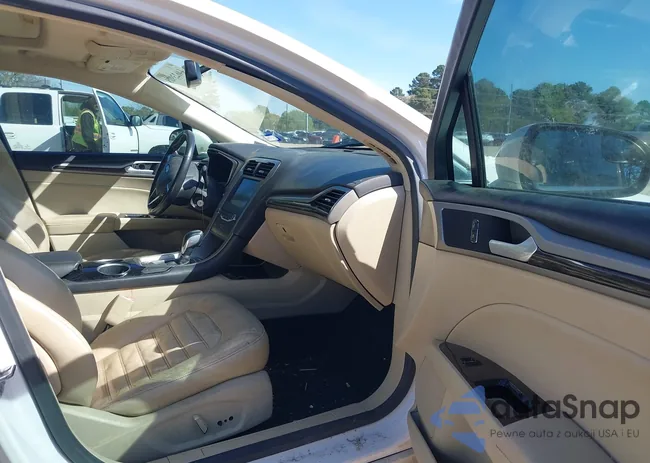 3FA6P0LU1DR107915: 44623928