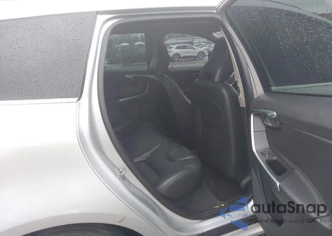 YV4612RMXG2787060: 44623945