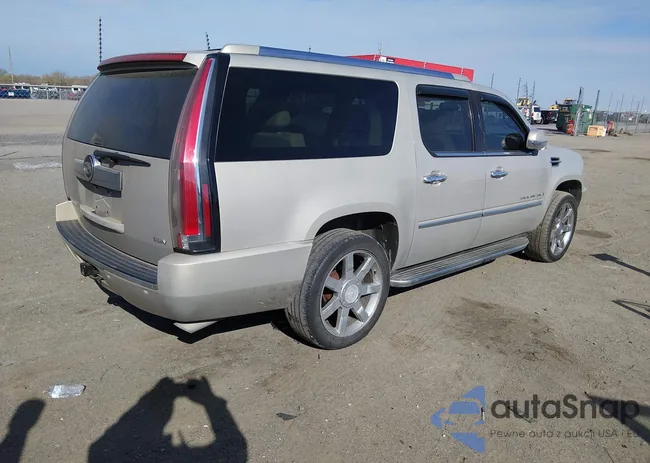 1GYFK66847R265444: 44624841