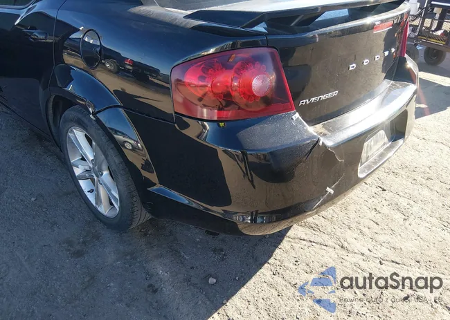 1C3CDZAG4DN526260: 44624970