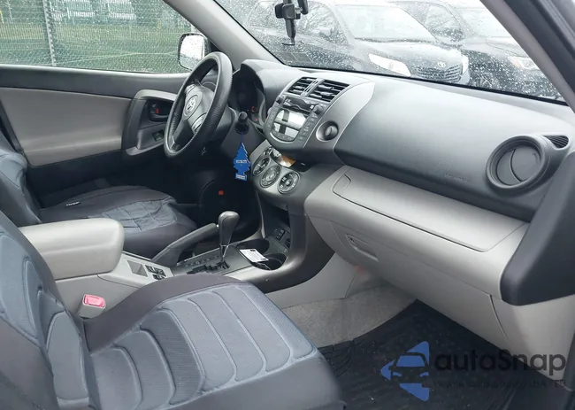 JTMDF4DV9B5045814: 44624197