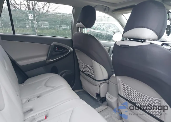 JTMDF4DV9B5045814: 44624197