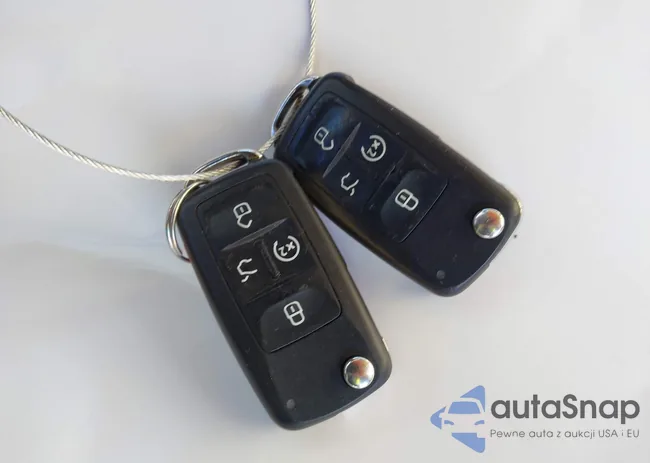 1VWCN7A38EC028874: 44624205