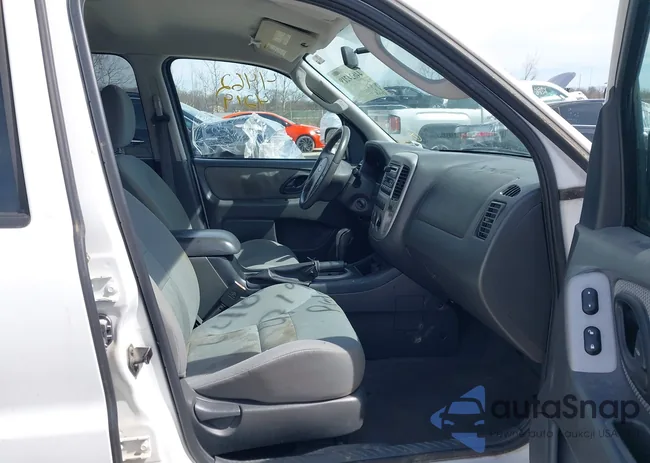 1FMYU96H66KC95932: 44624219