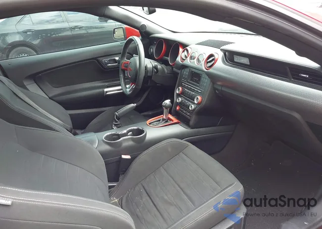 1FA6P8TH3F5411920: 44624275