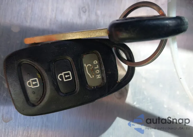 KMHTC6AD8DU114704: 44624409