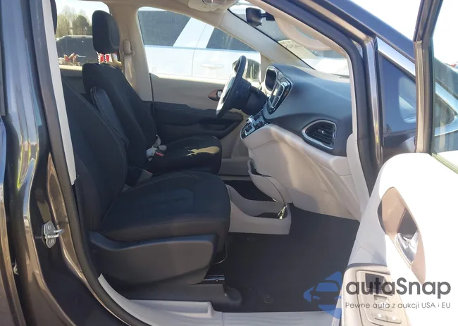 2C4RC1CG8PR531850: 44625427