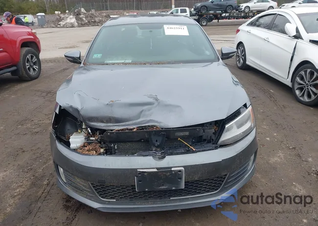 3VW4A7AJ9CM366228: 44625911