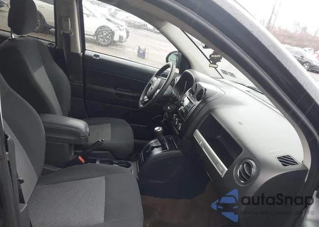 1C4NJDBB0GD646358: 44625940