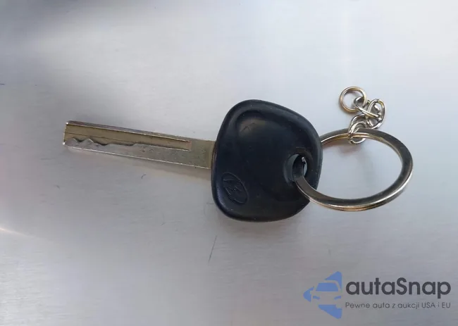 KMHCT4AE3GU943956: 44625079