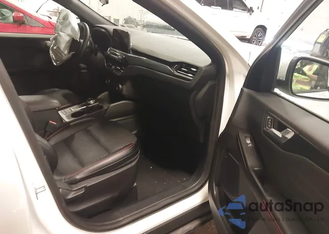 1FMCU9NZ8RUB22961: 44625418