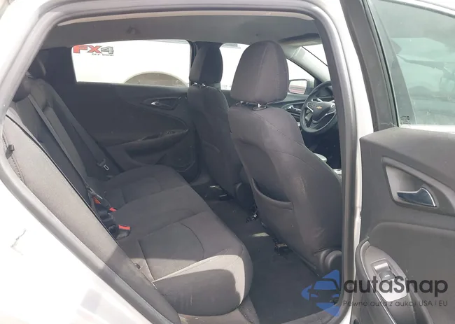 1G1ZB5ST4JF101720: 44626702