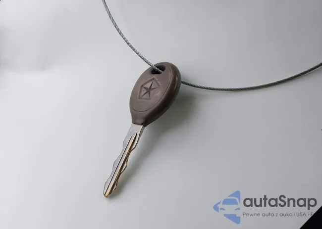 1J4FF68S1YL268710: 44626733