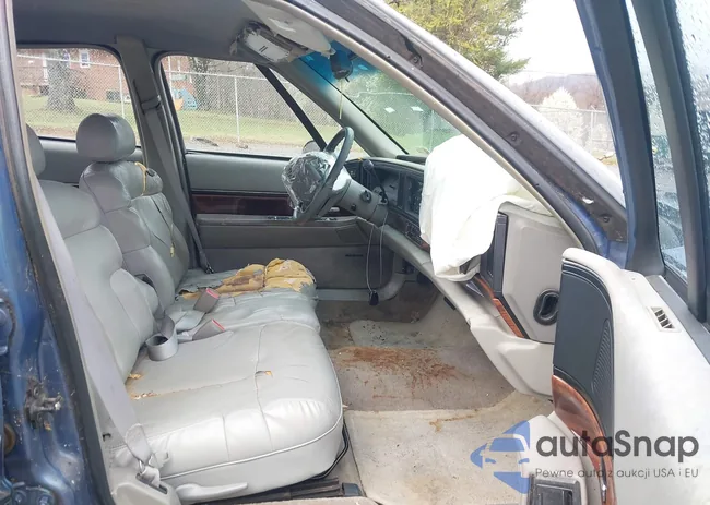 1G4HP52K6XH429595: 44626079