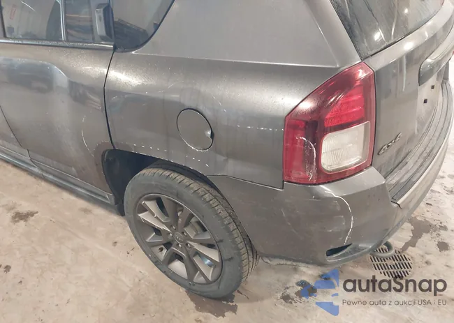 1C4NJDBB0GD797751: 44627533