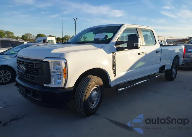 1FT7W2AA3REC77323: 44627758