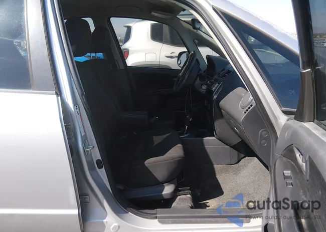 JS2YC5A26B6301661: 44628421