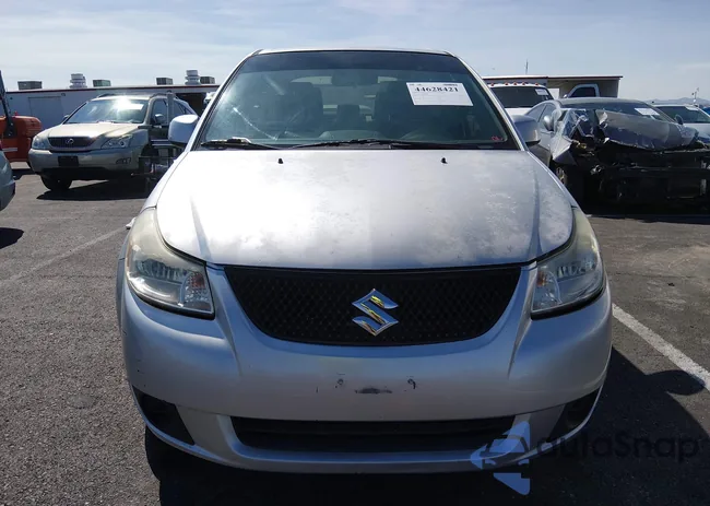 JS2YC5A26B6301661: 44628421