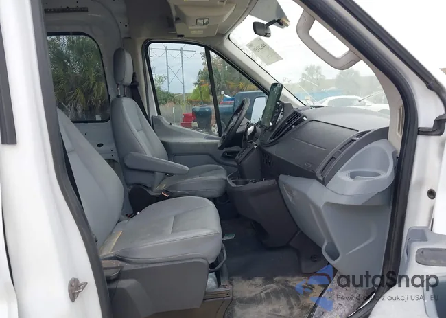 1FTNR2CG1FKA10033: 44628459