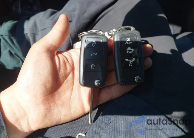 3VWPL7AJ5CM685004: 44628463