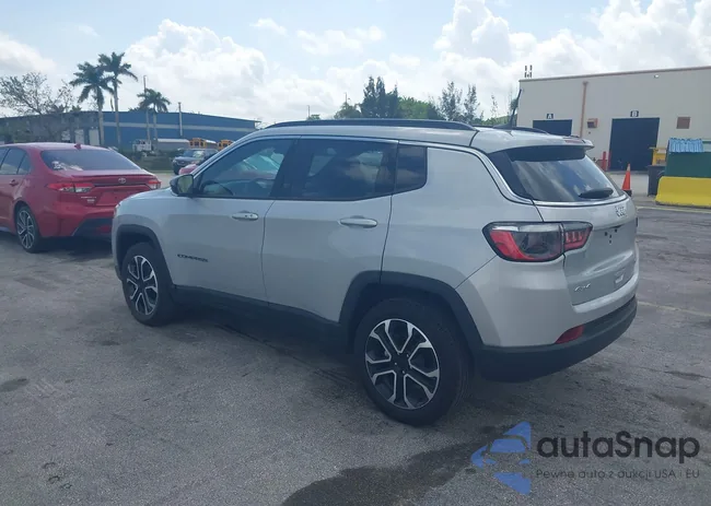 3C4NJDBNXRT138549: 44628519