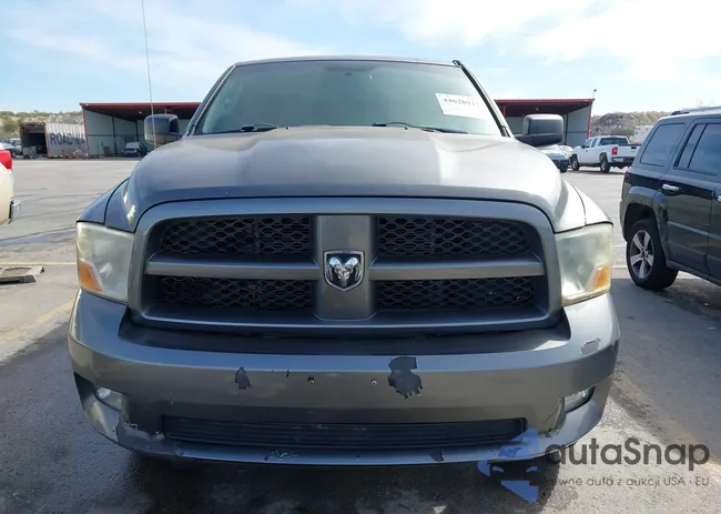 3C6JD6AT2CG239741: 44628911