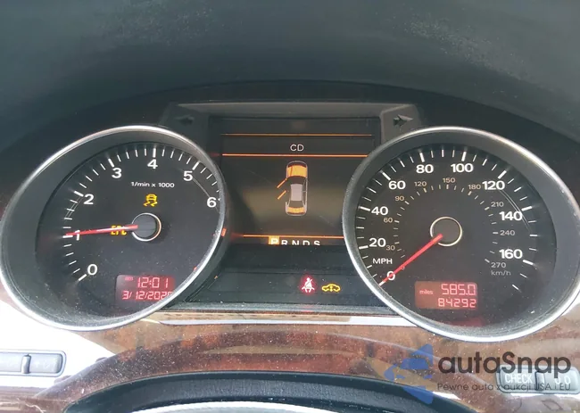 WAUMV94E69N004290: 44628950