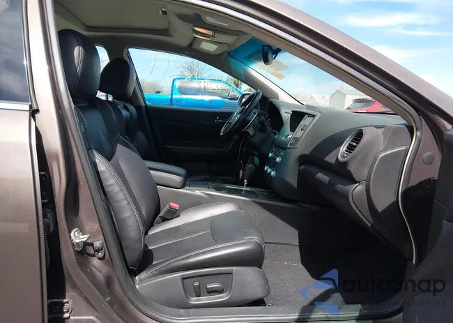 1N4AA5AP6CC869544: 44628211