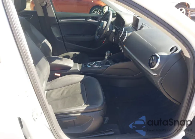 WAUACGFF4F1003886: 44628277