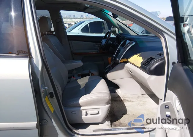 2T2GK31U37C021027: 44629533