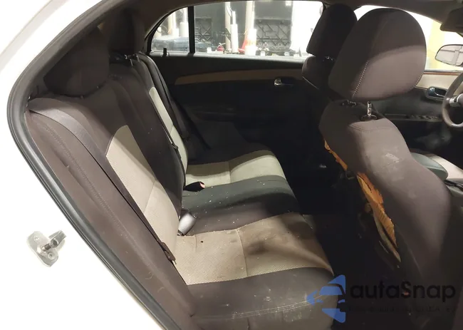 1G1ZC5E10BF250005: 44629581