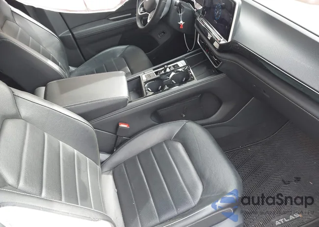 1V2AE2CA5RC239768: 44629636