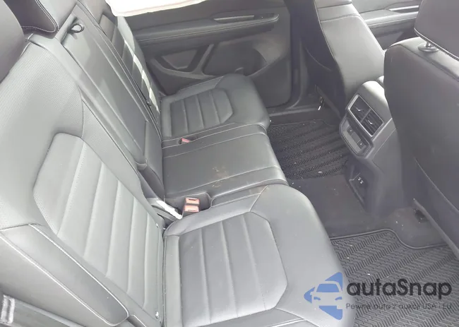 1V2AE2CA5RC239768: 44629636