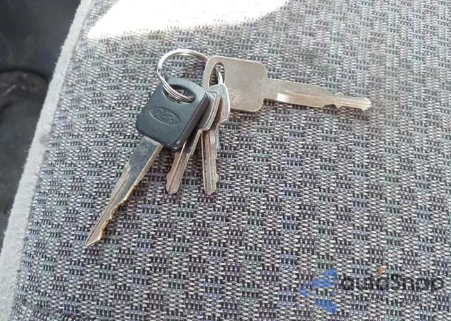 1FTYR14C3XPB62290: 44629687