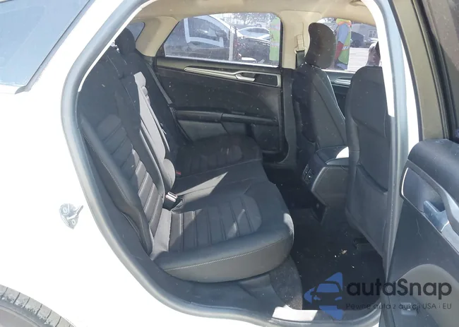 3FA6P0LU5KR200207: 44629717