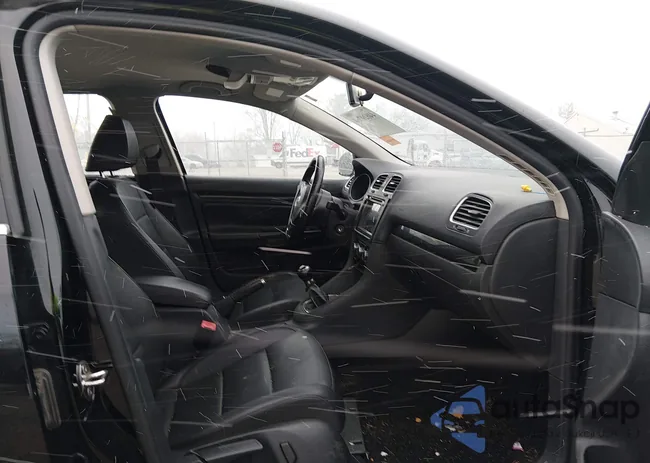 3VWML7AJ5BM601930: 44629760