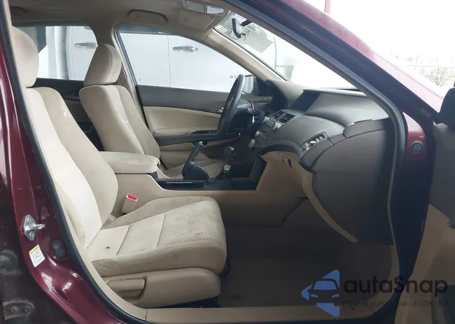 1HGCP25428A095801: 44629022